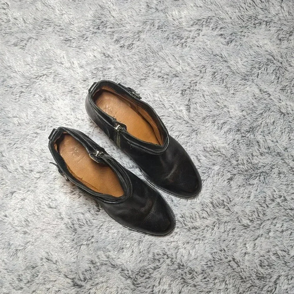 Frye Black Ankle Booties Heel Jenny Leather Zipper Equestrian 8.5 - Picture 7 of 13